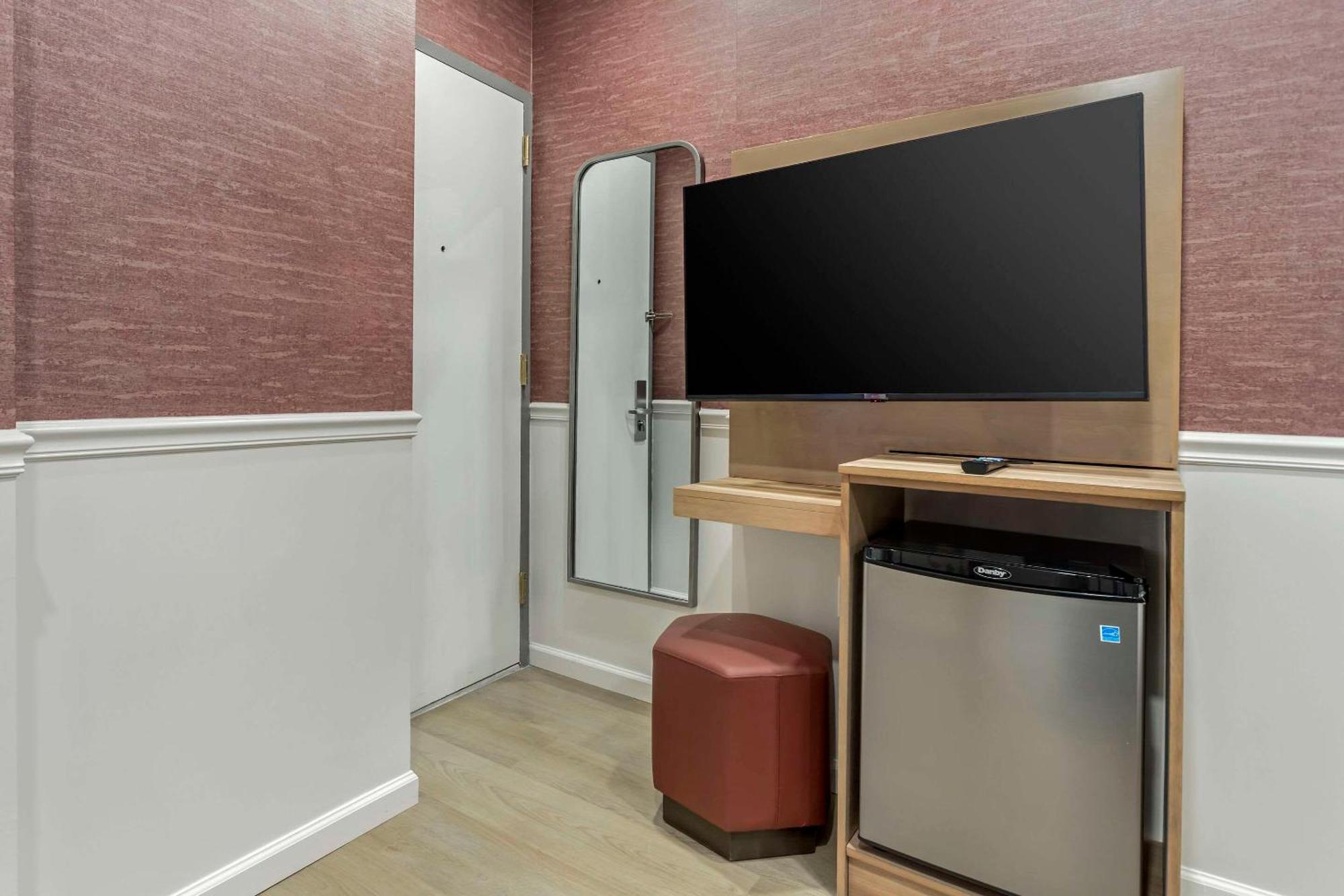 The Mayfair Hotel Times Square, Ascend Hotel Collection Nowy Jork Zewnętrze zdjęcie