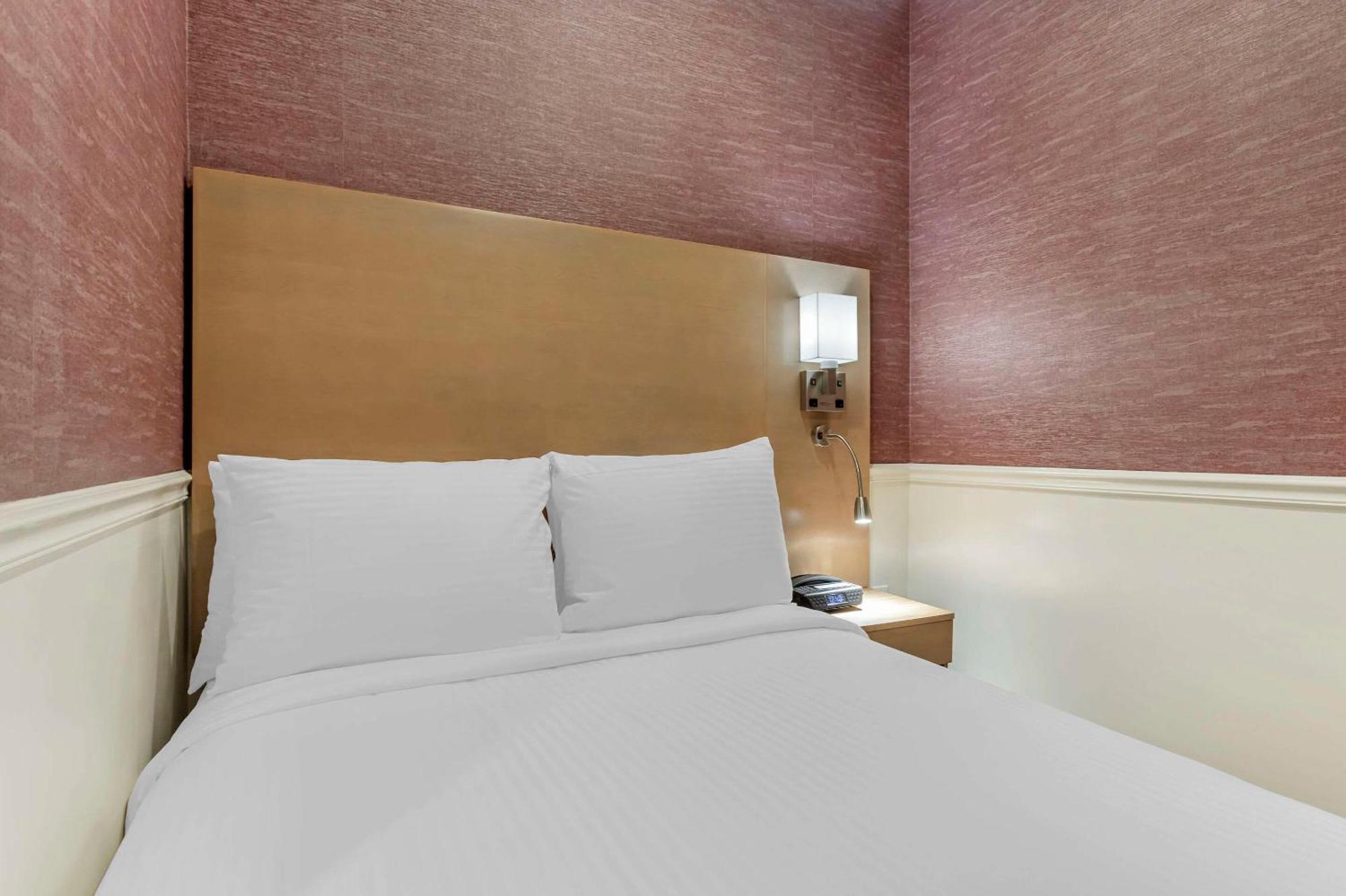 The Mayfair Hotel Times Square, Ascend Hotel Collection Nowy Jork Zewnętrze zdjęcie